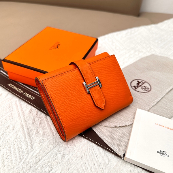 エルメス財布コピー背面デザイン